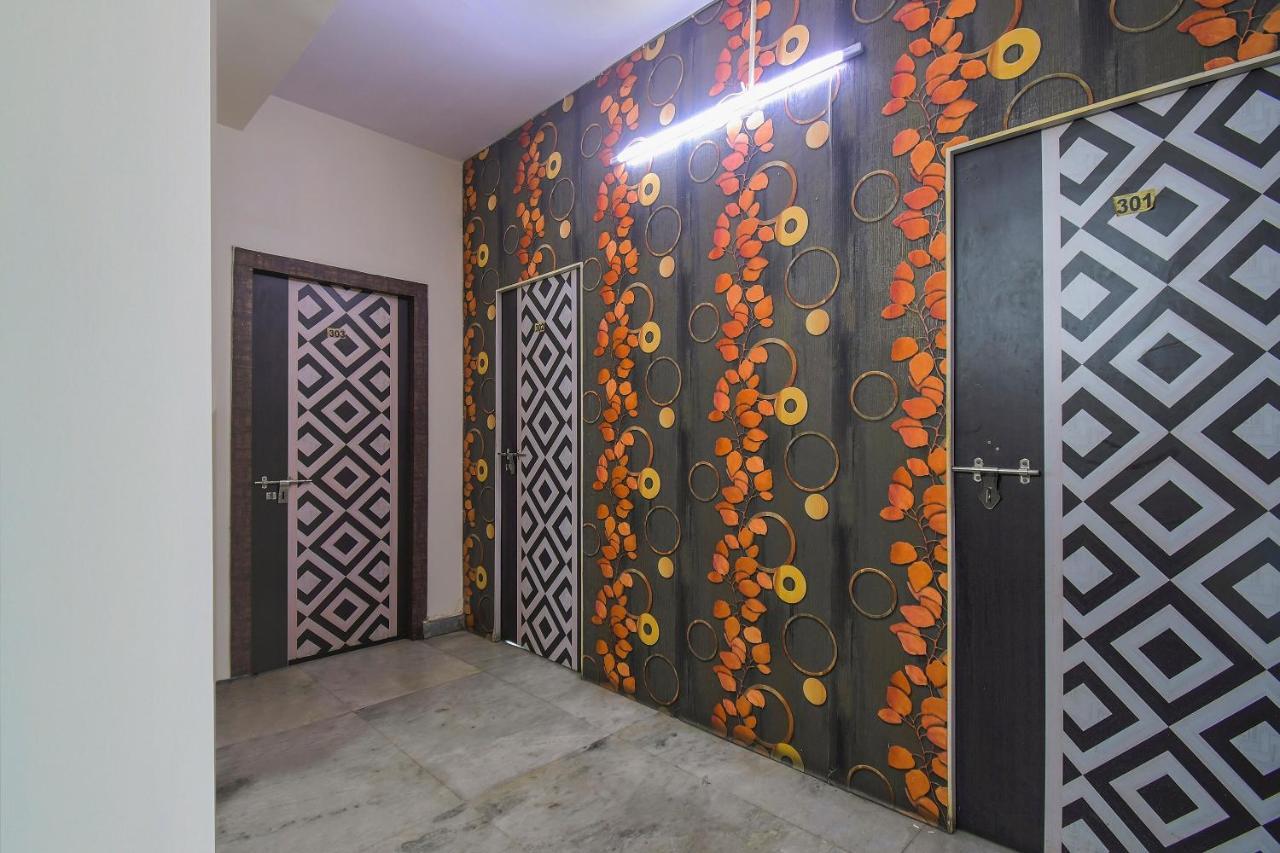Super Collection O Bricks Inn Hazra Road Near Birla Mandir Calcuta Exterior foto