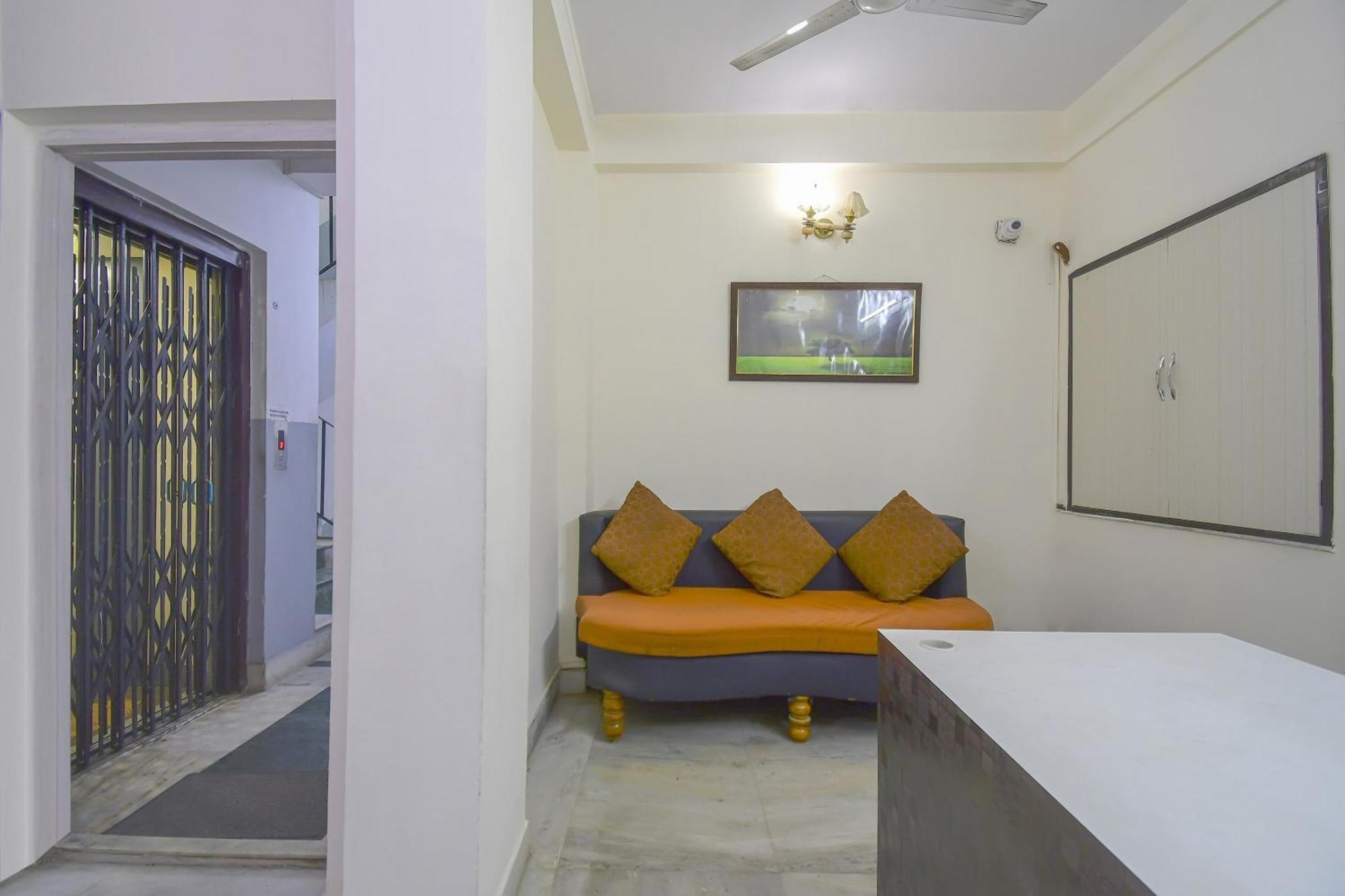 Super Collection O Bricks Inn Hazra Road Near Birla Mandir Calcuta Exterior foto